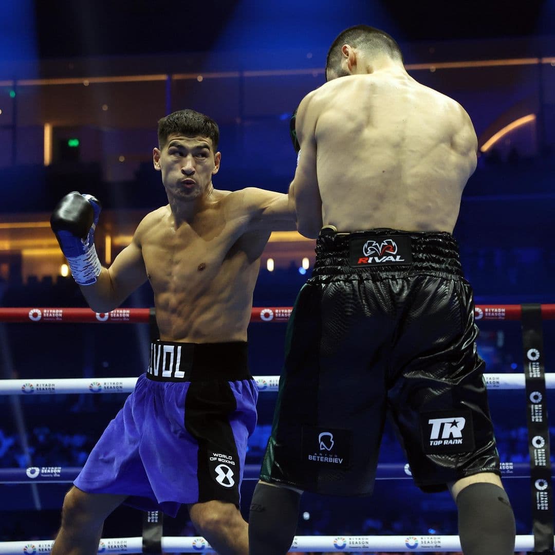 İki Şampiyon, Tek Zafer! Kazanan Belli Oldu Olağan Üstü Bir Maç Artur Beterbiev vs Dmitry Bivol