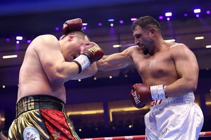 Agit Kabayel, Zhilei Zhang’ı Altıncı Roundda Nakavtla WBC Ünvanını Aldı